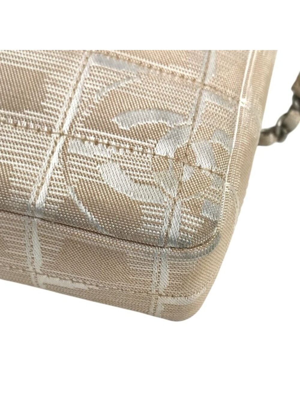 Chanel Shoulder Bag CC Logo Nylon Beige - Picture 4 of 9